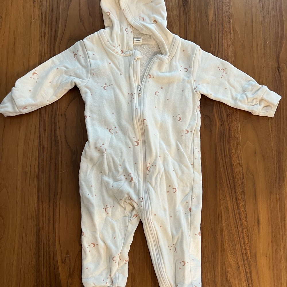 Colored Organics Cream Hooded Bodysuit